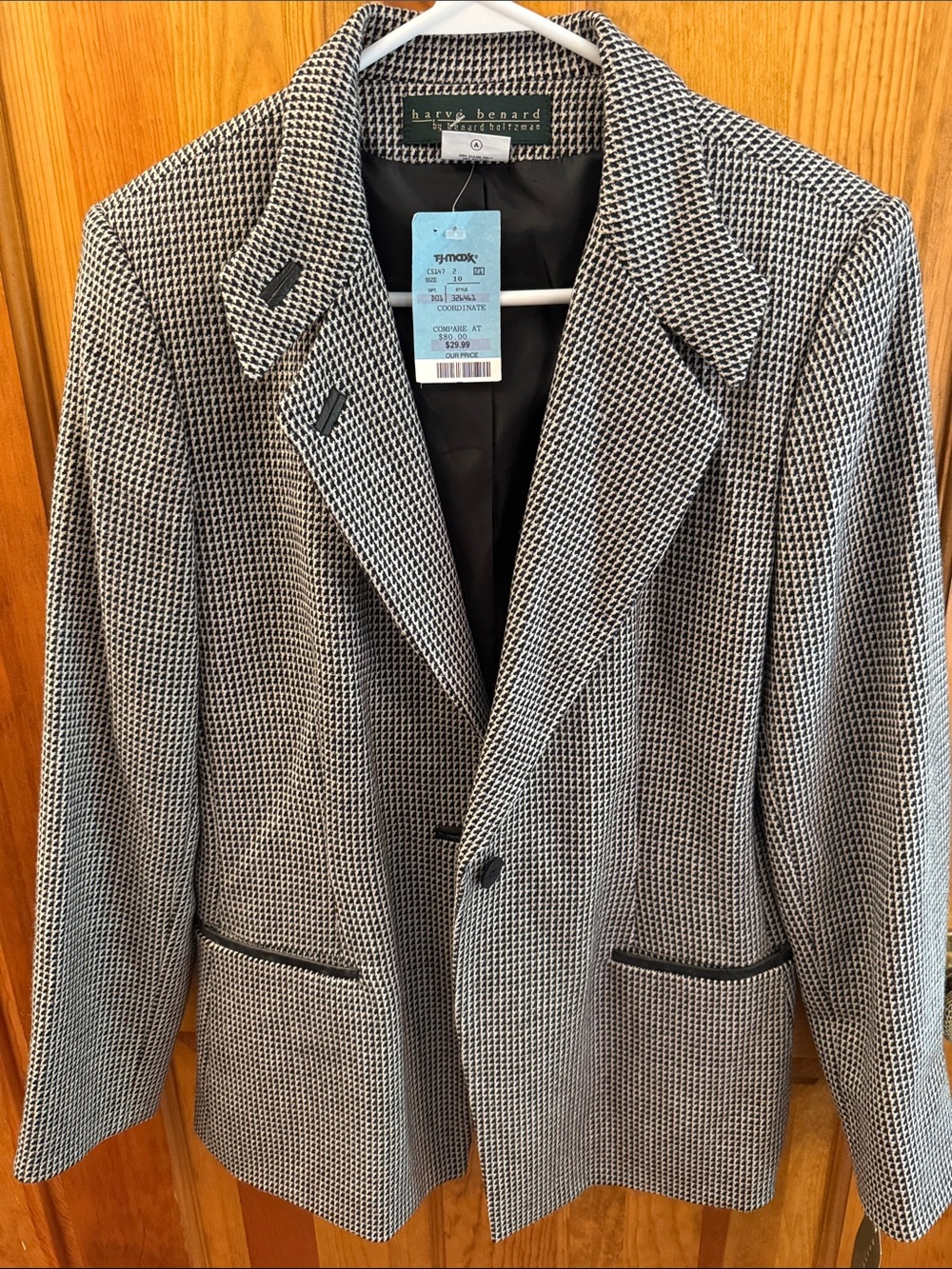 Harve Benard Black and White Micro Houndstooth Blazer